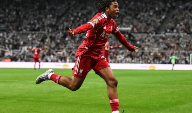 后悔！电讯报：被红军挖走恩古莫哈后，蓝军禁止红军球探进入基地